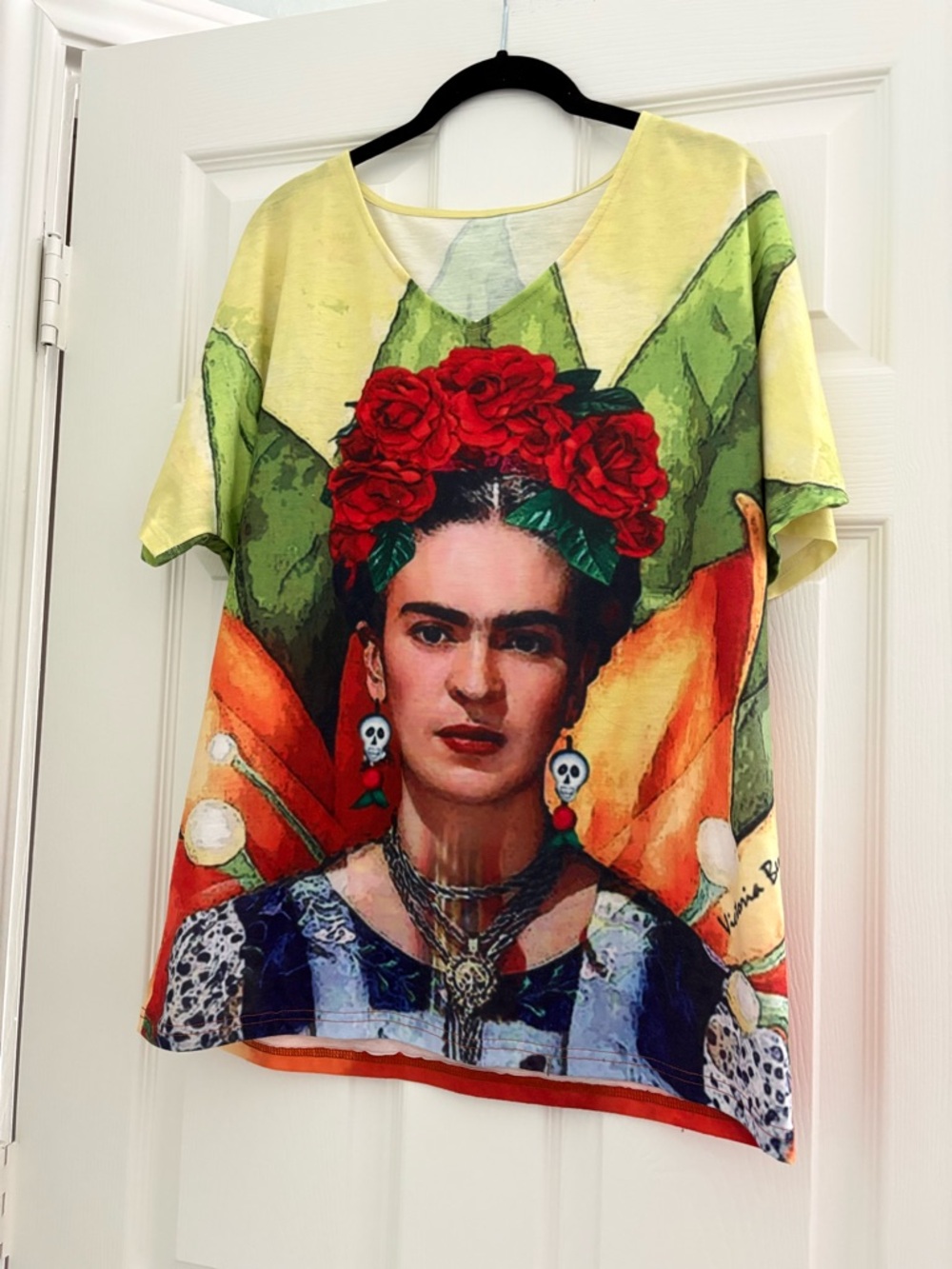 Frida Kahlo Graphic Tee - Vibrant Multicolor Women’s Top